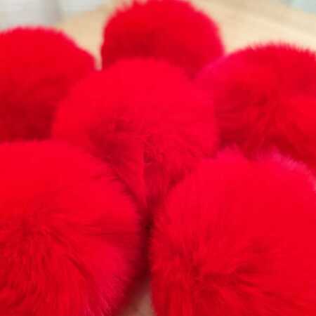 imagem Pompom Vermelho - tamanho M 8cm 